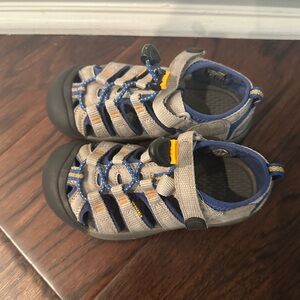 Kids Gray and Blue Keens Sandals